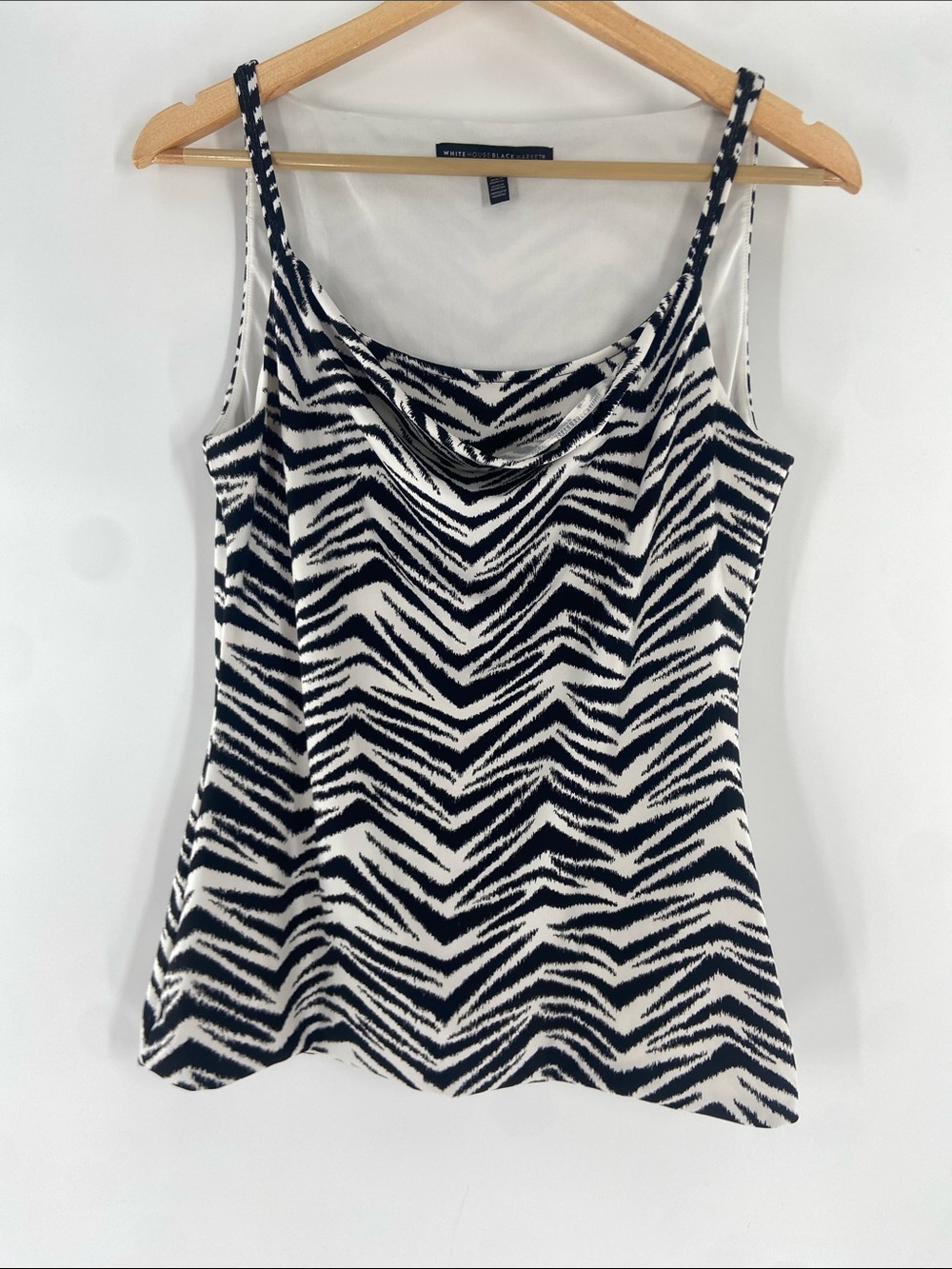White House Black Market Black and White Sleeveless Blouse Size S Gently Used